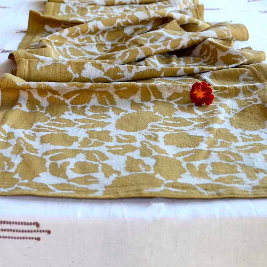 TABLE RUNNER - Yan