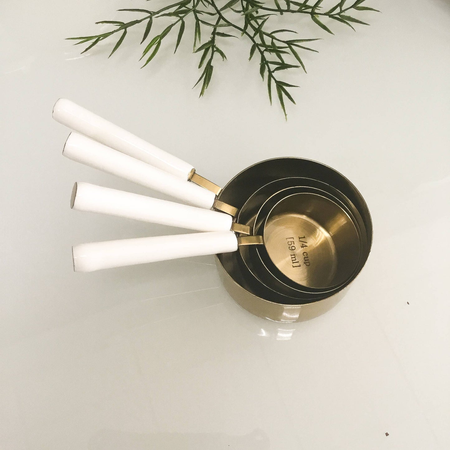 Gold Measuring Cup w/ White Enamel Handle Set of 4