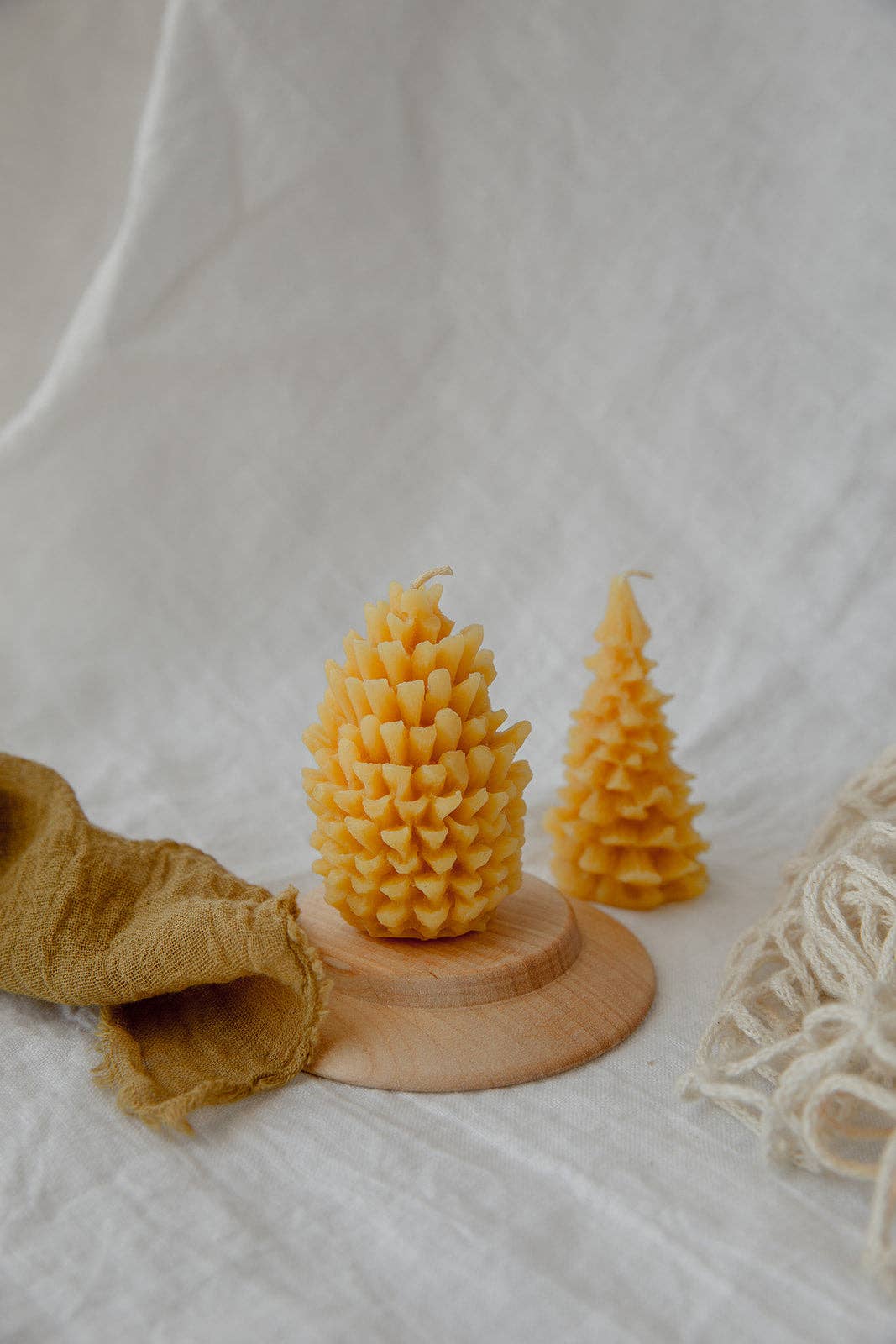 Festive Beeswax Candles - Sustainable Holiday Candles